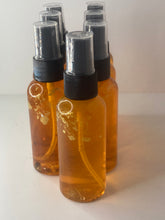 Load image into Gallery viewer, CrystalOrganic Oil in mist spray 24karat  bottle
