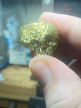 Load image into Gallery viewer, Sugar skull in Brass
