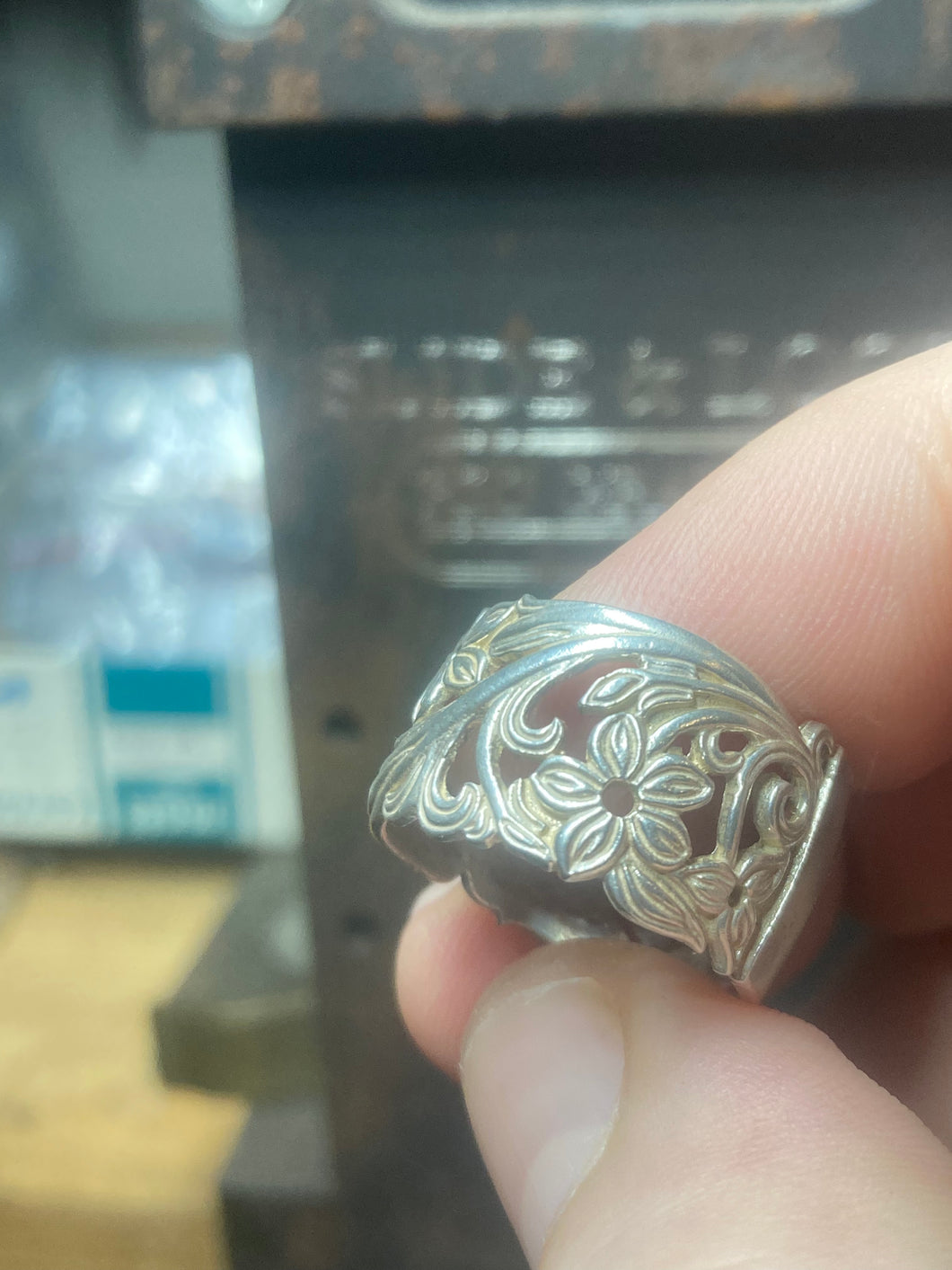 Filigree flower ring in sterling silver .925