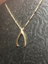 Load image into Gallery viewer, 10kt gold wishbone pendant
